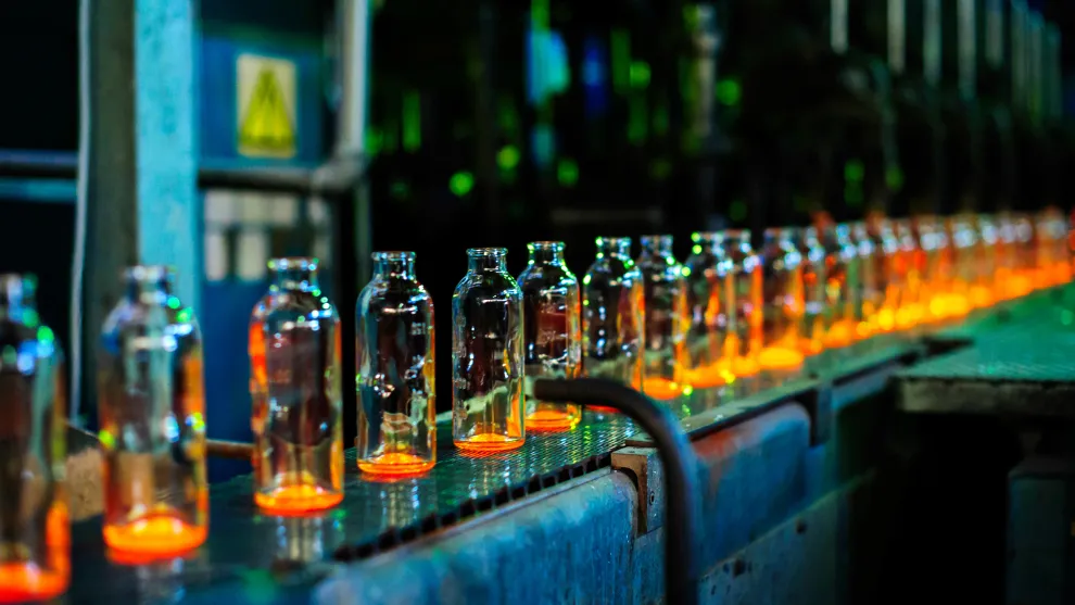 Gesteinskörnungen für industrielle Anwendungen: Rauchgasent- schwefelung, Glas- und Stahlindustrie