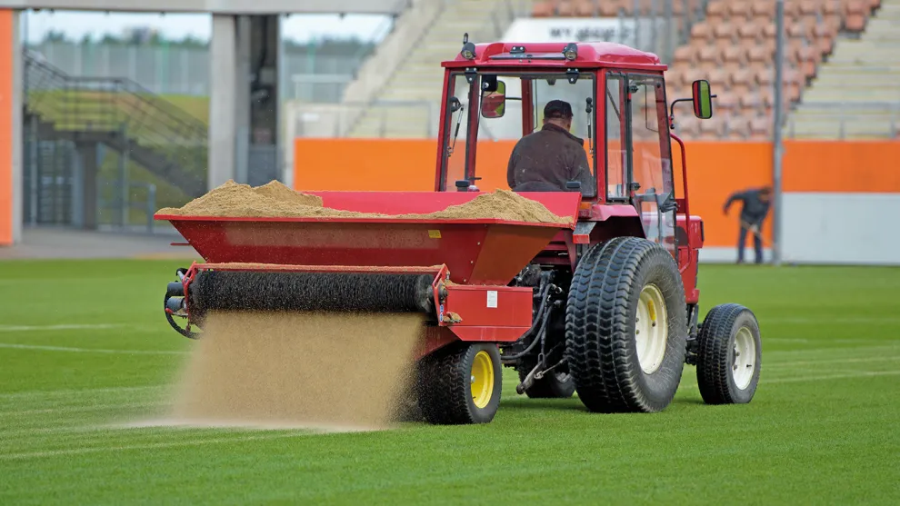 sand-fuer-kunstrasen.jpg