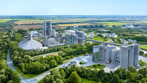 zementwerk-laegerdorf-vogelperspektive.jpg