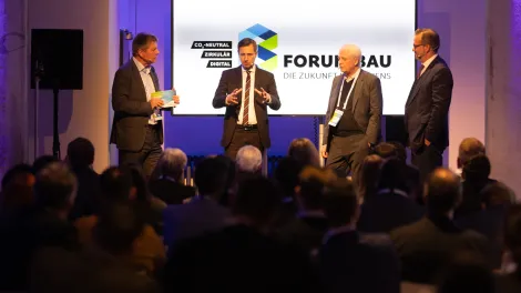 forum.bau-2024-panel-3.jpg