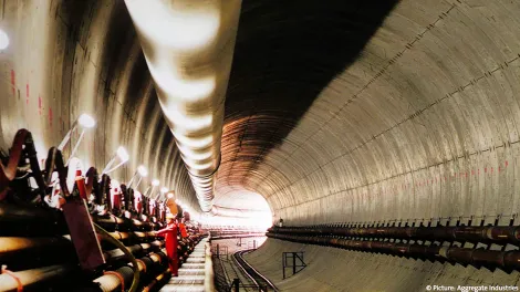 kanalbau-holcim-referenz-elbtunnel.jpg
