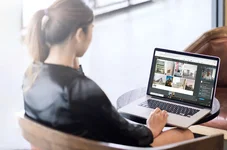 frau-mit-laptop.jpg